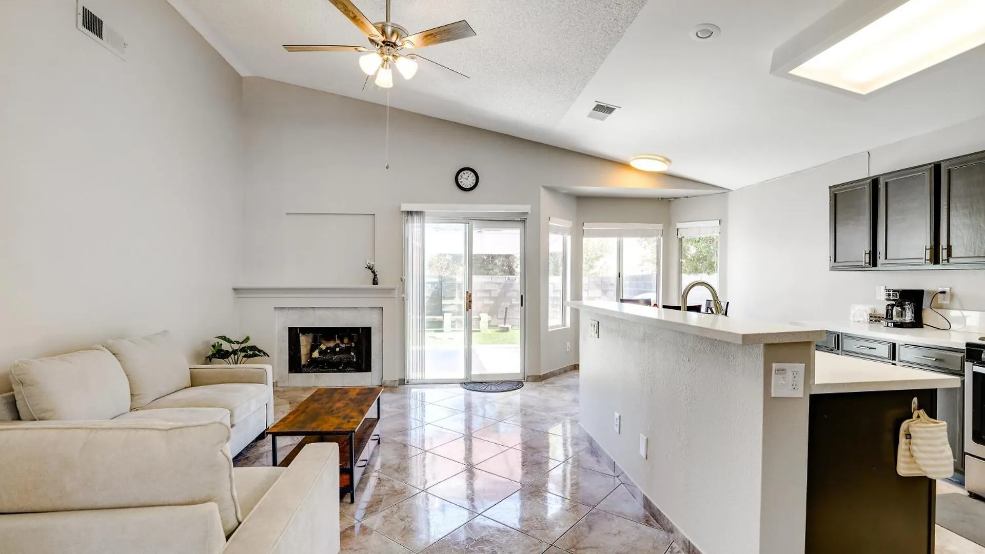 Las Vegas Home With Patio About 10 Mi To The Strip! USA